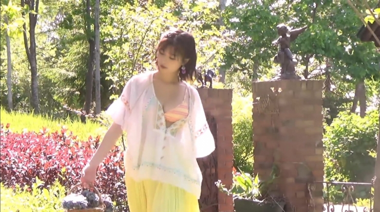 冴木柚葉 北海道の魅力を存分に詰め込んだ “激マブ” 水着グラビアを魅せちゃいます？031