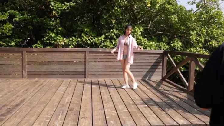 菊地姫奈 女子大生になって初めての夏休みを満喫 水着 ビキニ17