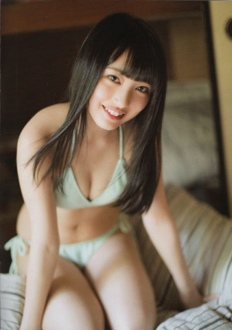 AKB48 向井地美音 話題のファースト写真集が重版決定!空の下でピュアな笑顔満開水着 ビキニ37