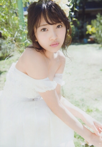 AKB48 向井地美音 話題のファースト写真集が重版決定!空の下でピュアな笑顔満開水着 ビキニ40