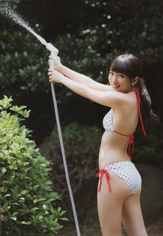 AKB48 向井地美音 話題のファースト写真集が重版決定!空の下でピュアな笑顔満開水着 ビキニ32