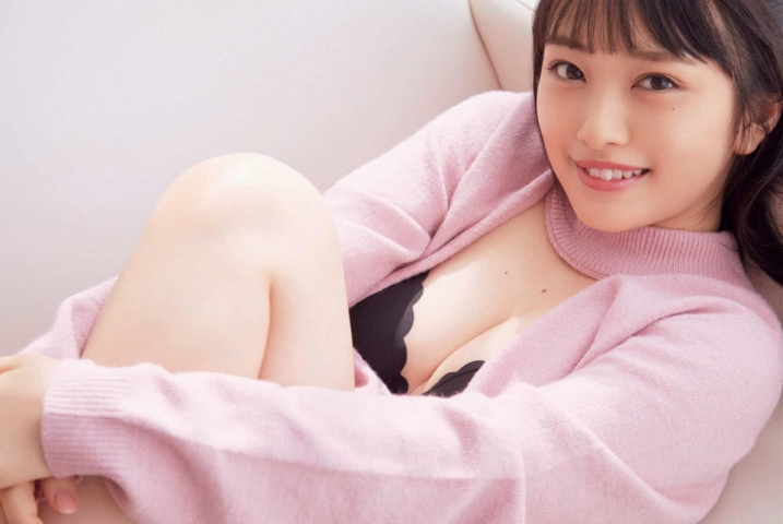 AKB48 向井地美音 話題のファースト写真集が重版決定!空の下でピュアな笑顔満開水着 ビキニ21