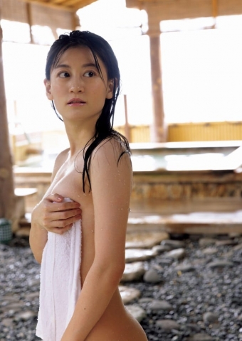上西恵 元NMB48女優が魅せた 水着 ビキニ16