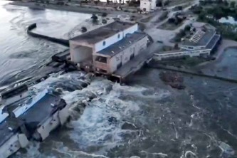 【悲報】ロシア軍の連隊、ダム決壊の洪水で全員流される